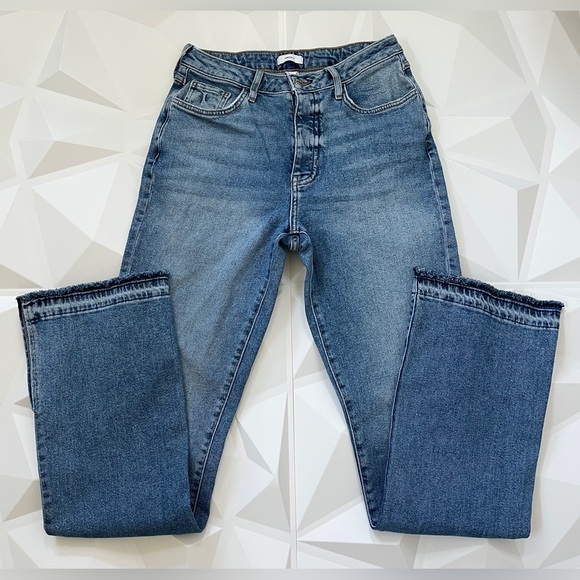 Forever 21 Blue with button closure and open at the bottom women’s Jeans Size:28 - Picture 6 of 12